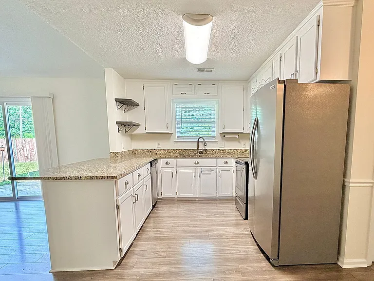 75 Woody Ct — Photo 6