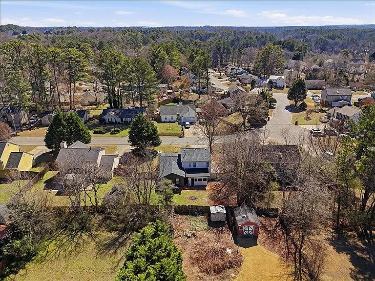 Park Creek Cir — Photo 10