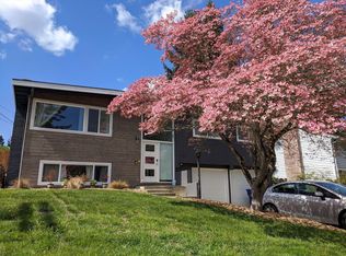 525 166th Ave NE, Bellevue, WA