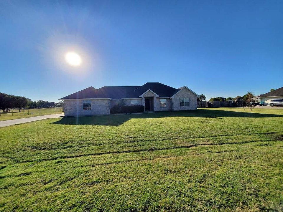 1st image of 10739 Linda Cir