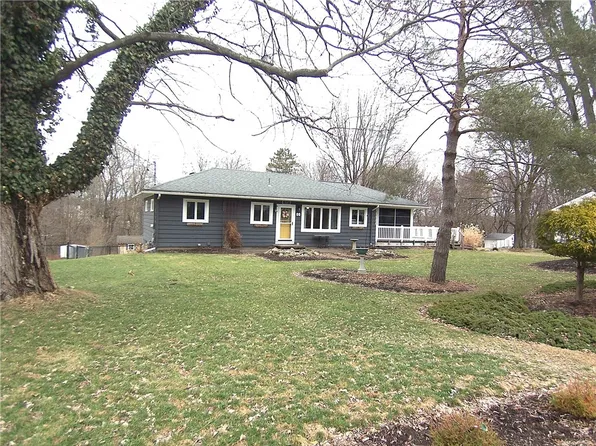 42 Crest Ave, Macedon, NY 14502
