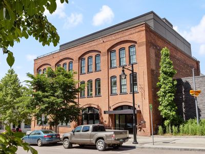 161 St Paul Street #302, Burlington, VT, 05401