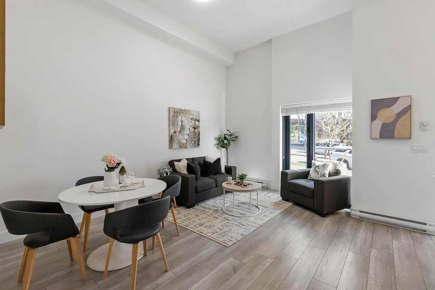 4 bed, 1375 sqft, $3,000 — Photo 3