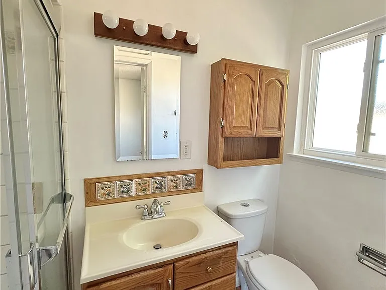 20355 Itasca St — Photo 15
