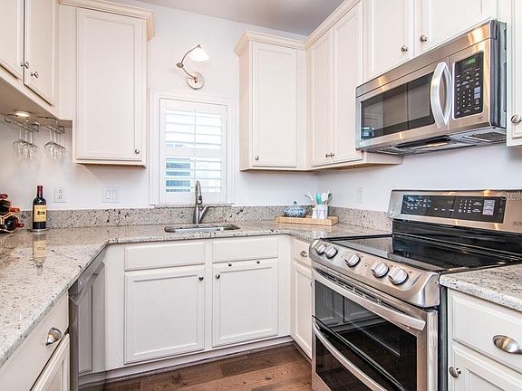 5th image of 2802 W Cleveland St Unit M