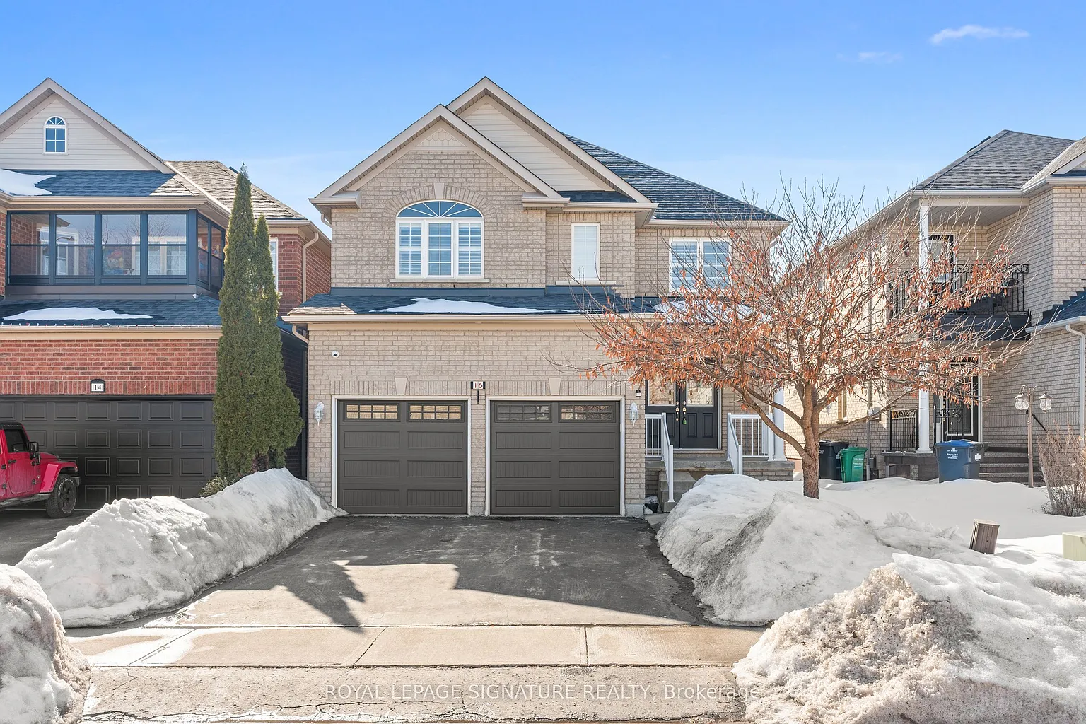 16 Newark Way photo 1