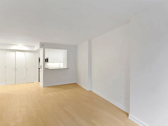 5th image of 75 W End Ave #S7j