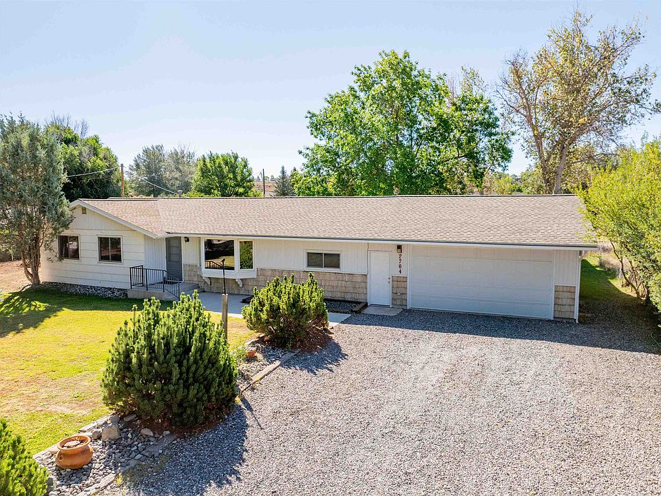 1st image of 2704 Cowgill Rd