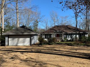 111 Perkins Woods Rd, Urbanna, VA 23175