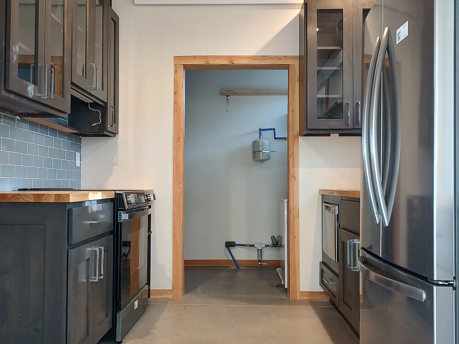 2 bed, 1.5 bath, 1000 sqft, $2,300 — Photo 3