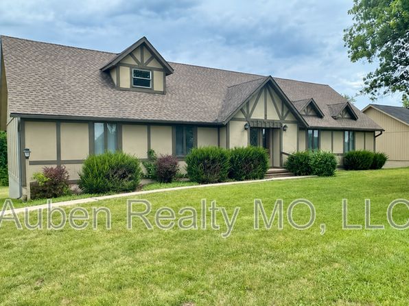 11763 Wood Oak Ave APT 4