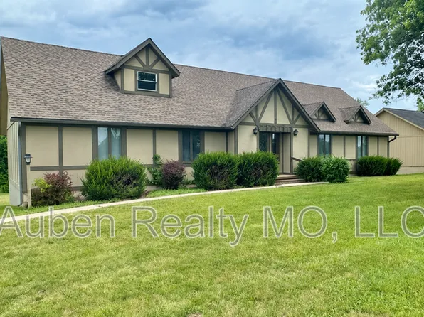 11763 Wood Oak Ave, Richmond, MO