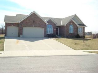 10921 Northridge Dr, Kansas City, KS 66109