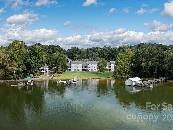 2nd image of 43 Heron Cove Loop #B