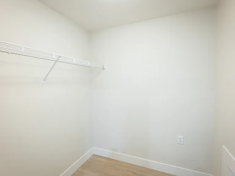 44550 Freshwater Dr — Photo 11