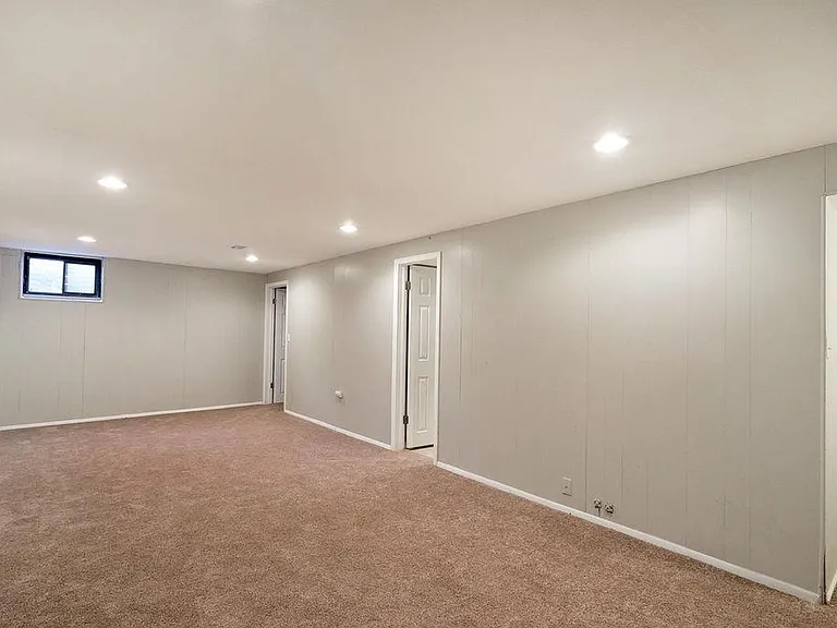 3525 N Glencoe St — Photo 7