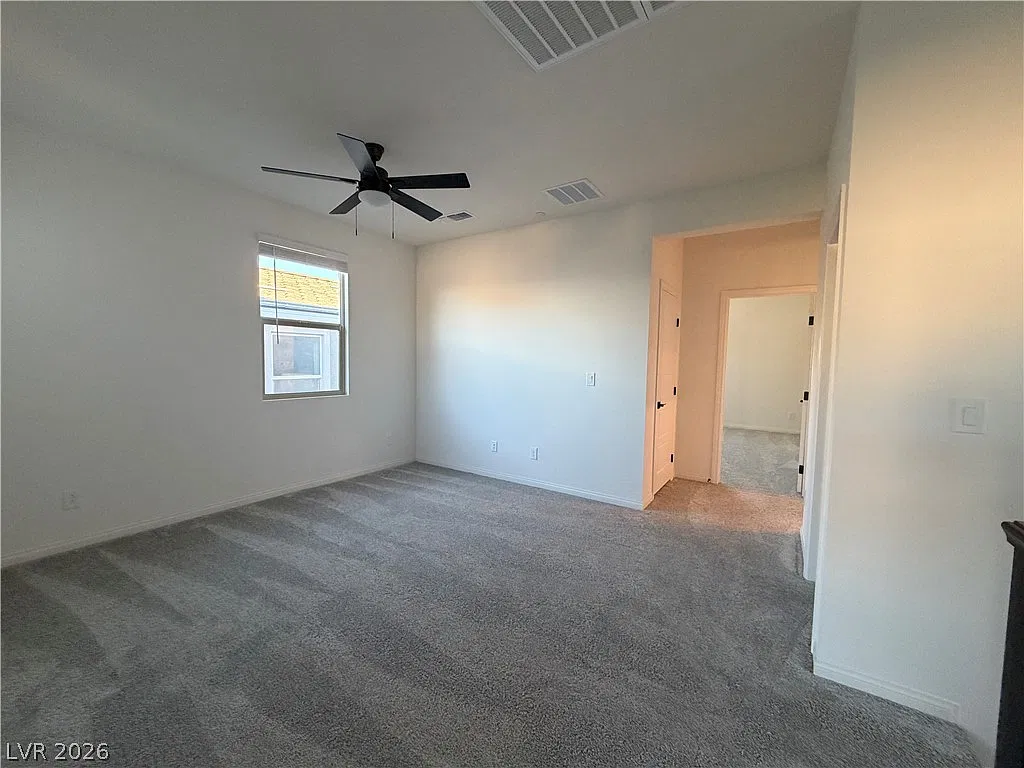 4 bed, 3.0 bath, 2084 sqft, $3,100 — Photo 4