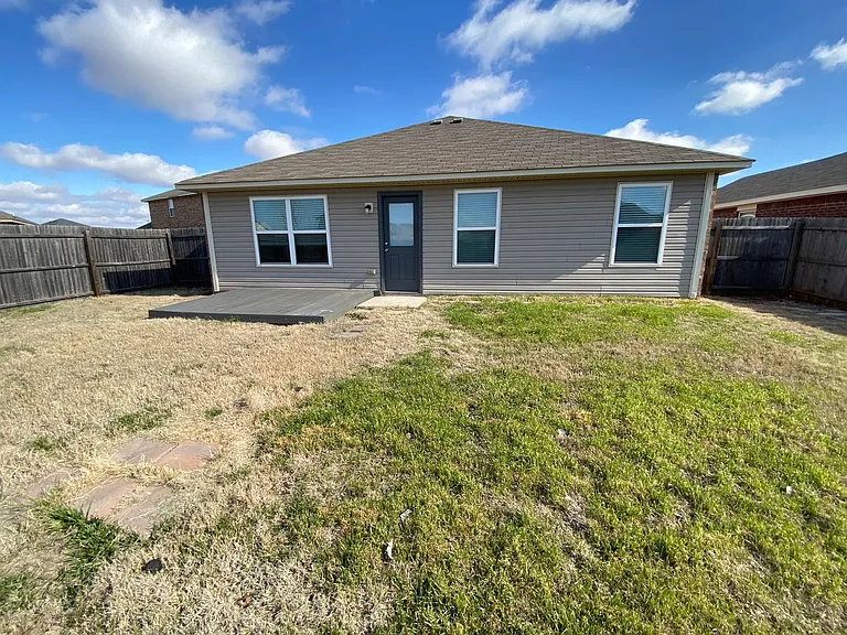 4517 Hunter Blvd — Photo 34