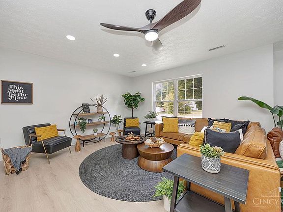 3rd image of 305 Antietam Blvd