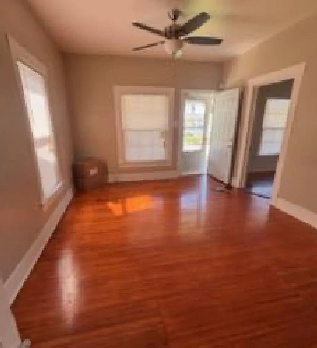 2 bed, $950 — Photo 3