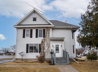 100 W Main St, Waupun, WI 53963