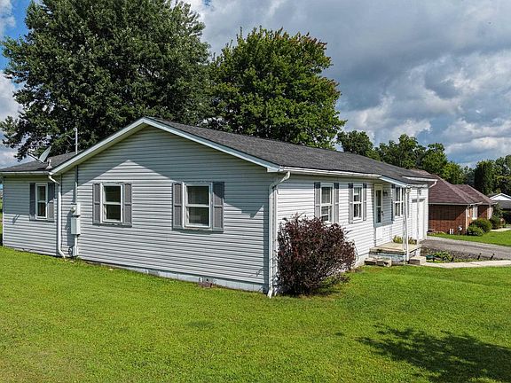 5th image of 62 Blue Pond Ln
