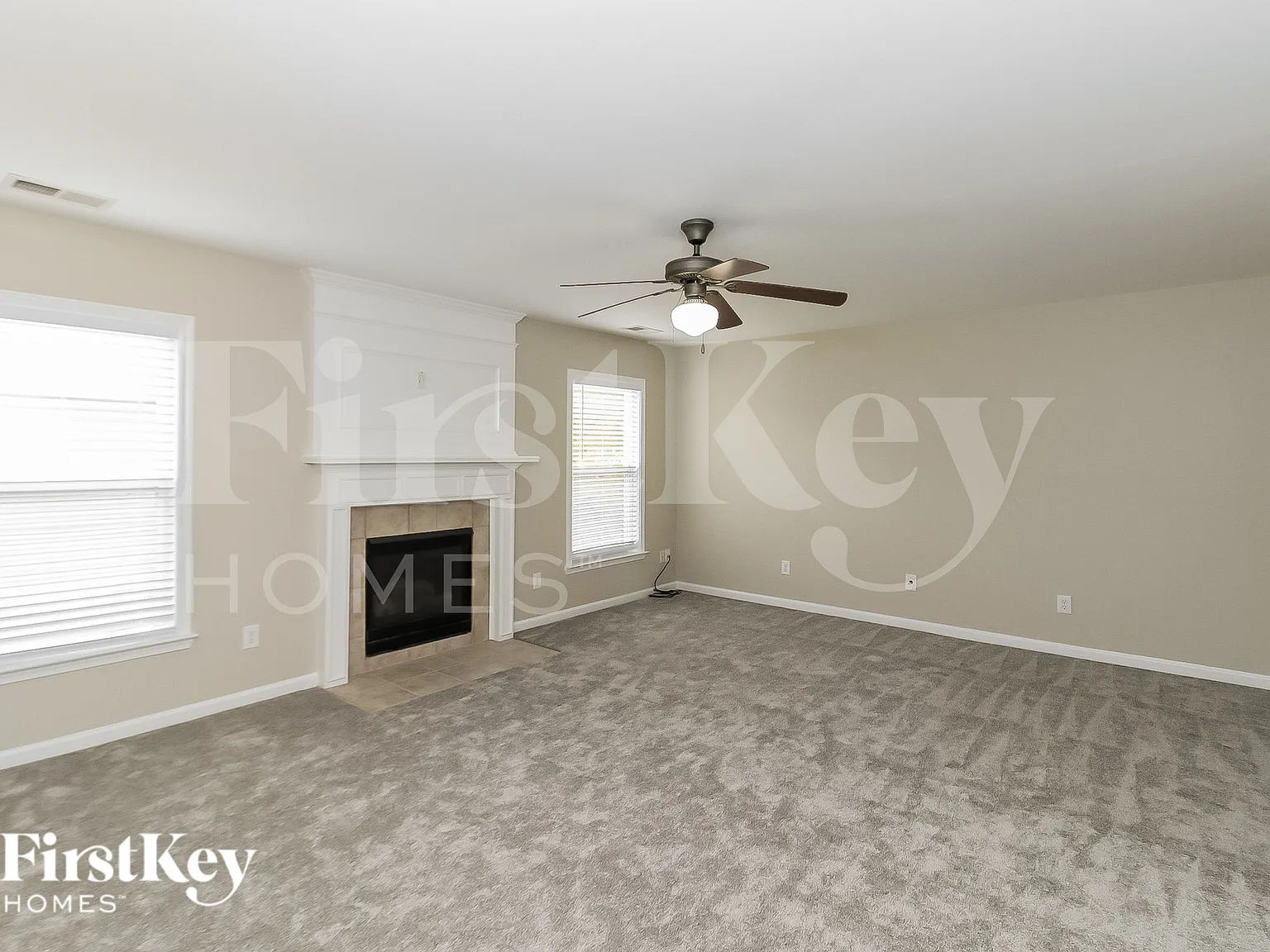 4 bed, 2.5 bath, 2836 sqft, $3,075 — Photo 2