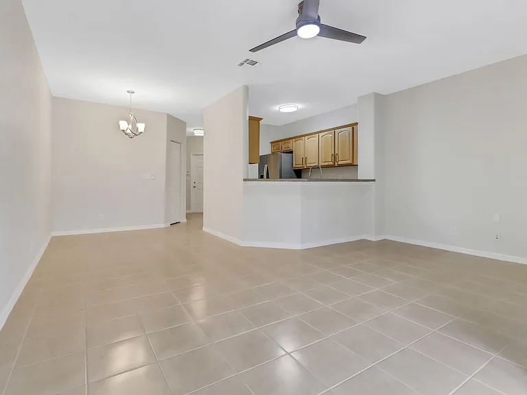 8189 Pacific Beach Dr — Photo 11