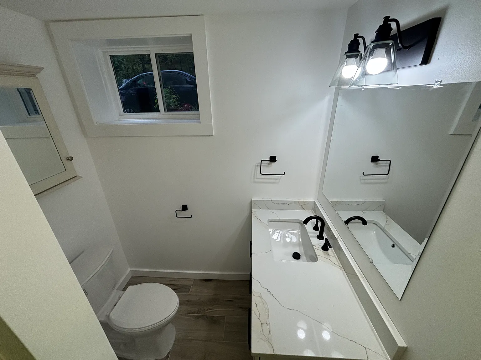 2 bed, 900 sqft, $1,675 — Photo 3