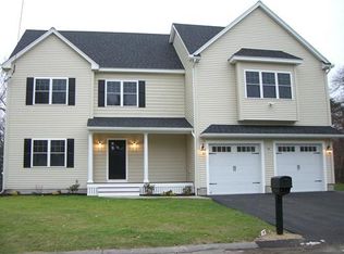 9 Hilltop Dr, Burlington, MA 01803