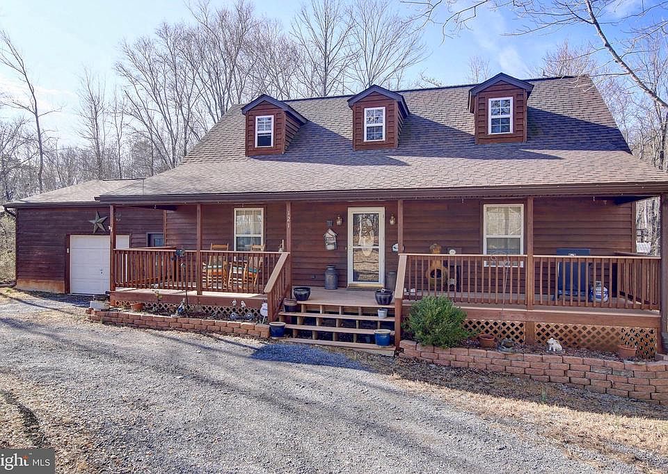 1st image of 121 Powhatan Trl