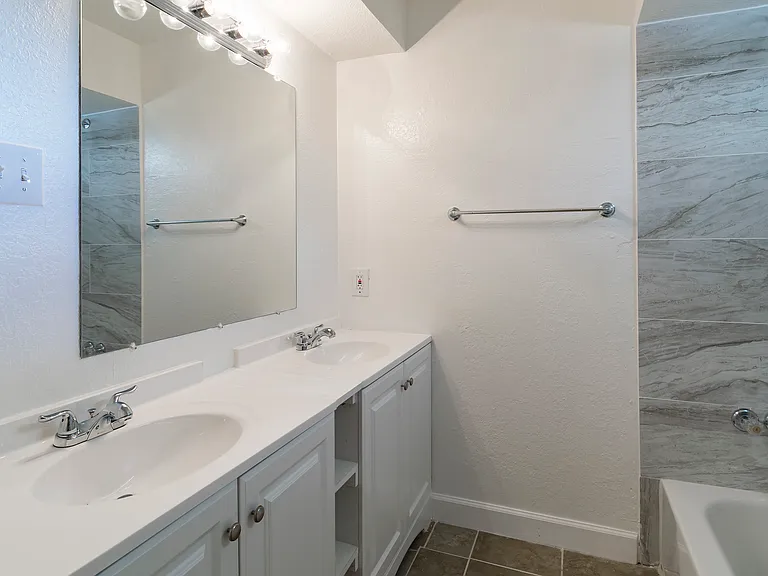6536 Bronze Leaf Dr — Photo 36