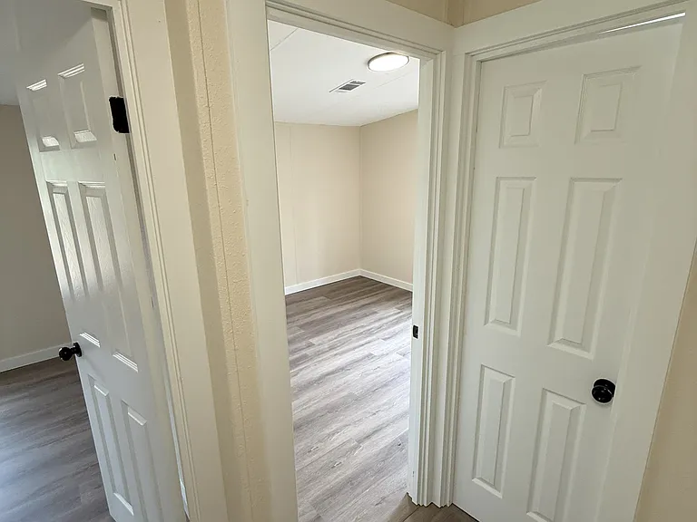 1043 NW Moore Rd — Photo 39