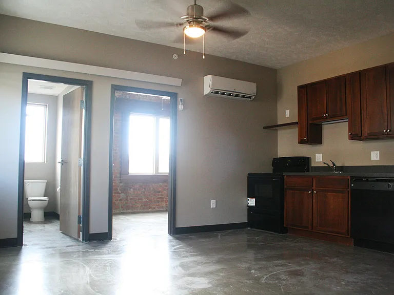 Aerie 147 Lofts — Photo 17