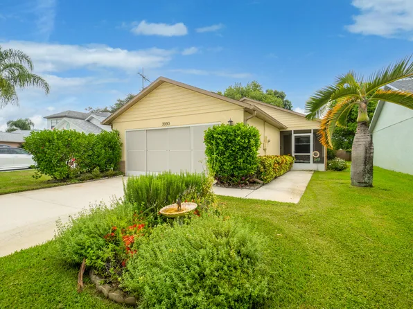 3990 Dewberry Cir, Melbourne, FL 32901
