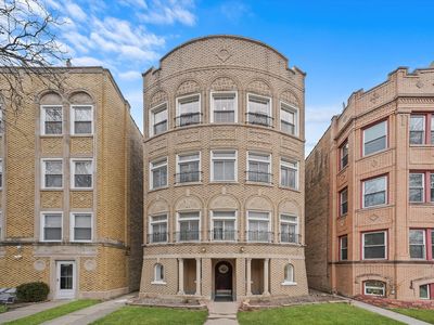 6331 N Washtenaw Ave APT 3, Chicago, IL, 60659