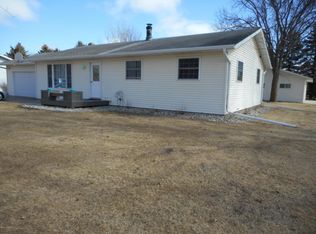 847 4th Ave SW, Perham, MN 56573
