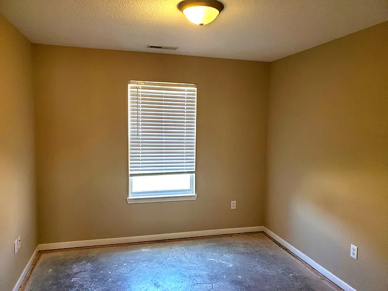 1216 Cypress Ct — Photo 13