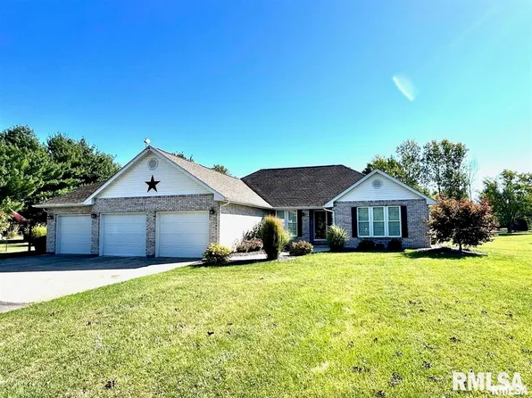 111 Morningstar Ln, Jacksonville, IL 62650