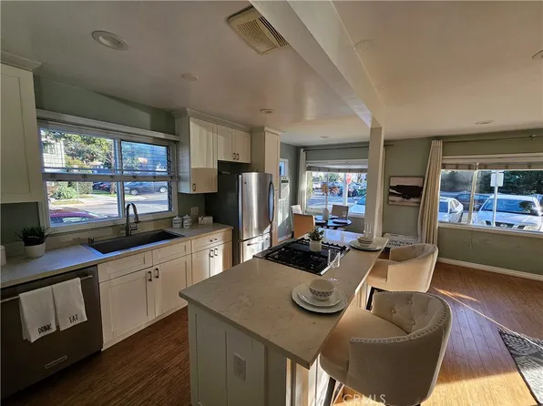 1273 E 1st St APT 2, Long Beach, CA 90802