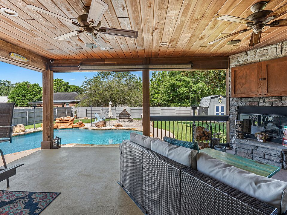 1st image of 2125 Vizcaya Dr