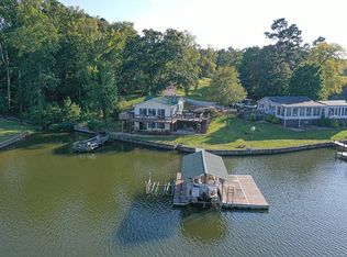 212 Agnew Rd, Greenwood, SC 29649