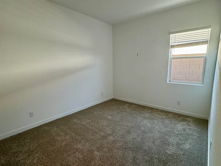 3173 W Peak View Rd — Photo 13