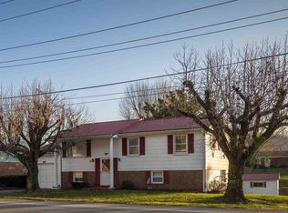 5876 Davis Creek Rd, Barboursville, WV 25504