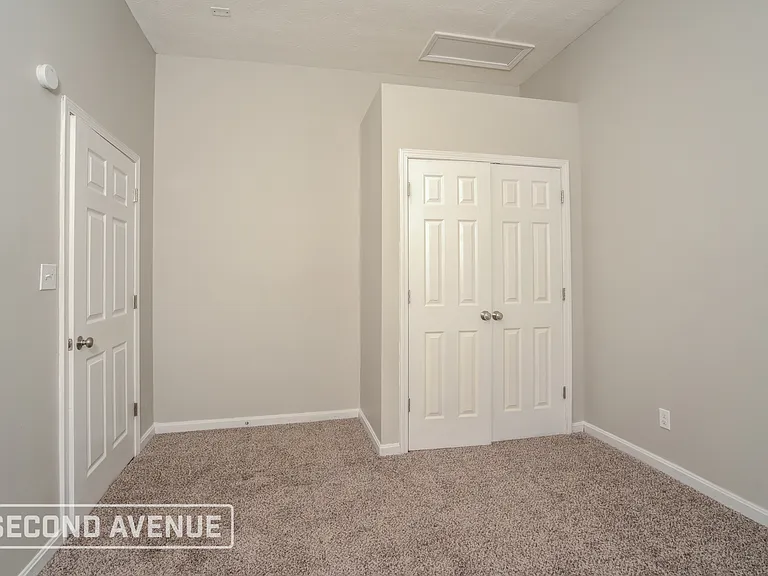 4521 W Market St — Photo 10