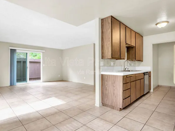 7841 Camino Tranquilo, San Diego, CA 92122