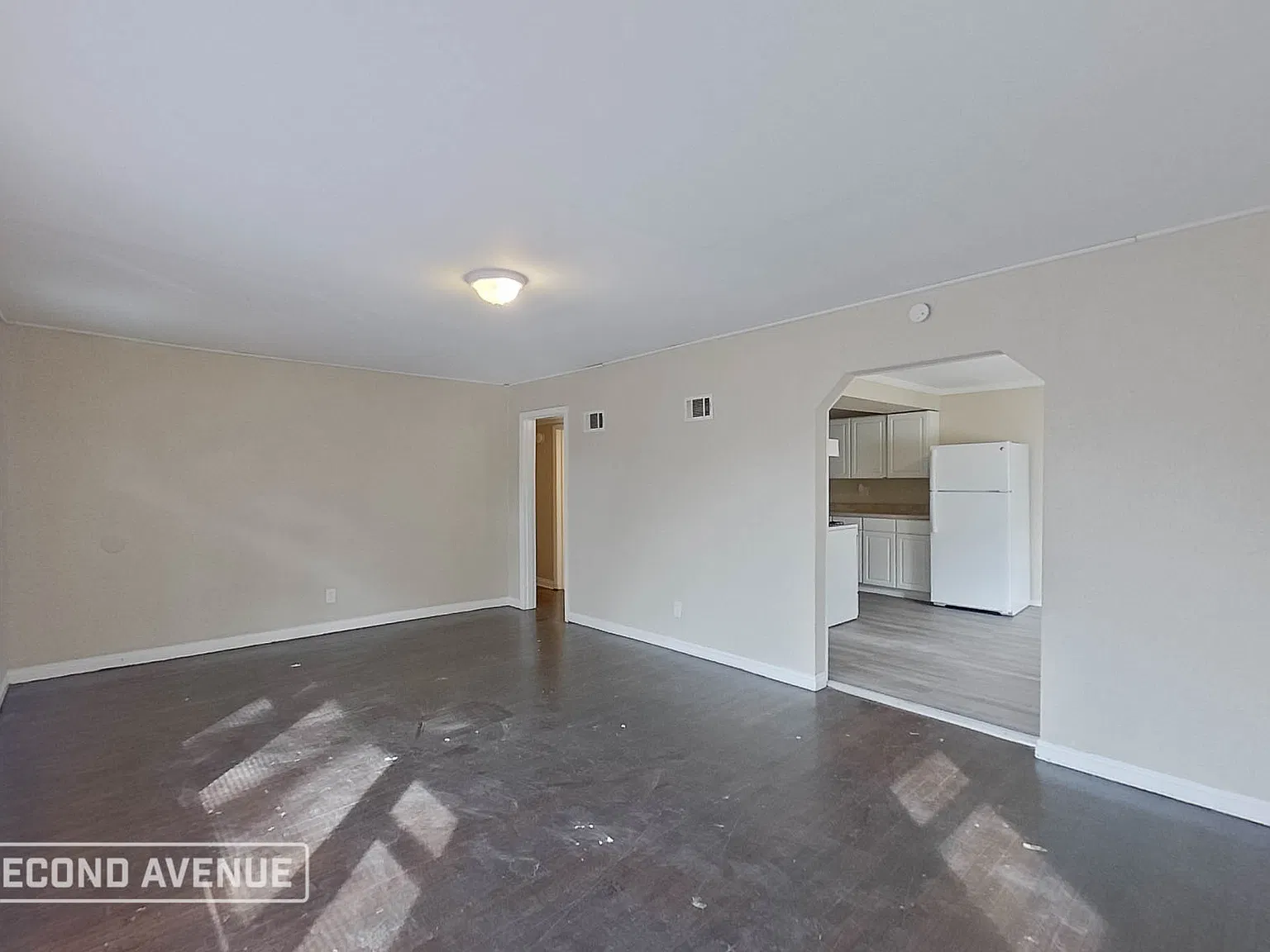 3 bed, 1.0 bath, 1512 sqft, $1,150 — Photo 4