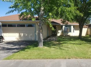 311 Joseph St, Central Point, OR 97502