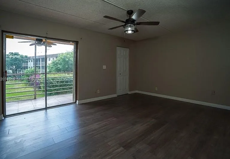 2200 Springdale Blvd #214 — Photo 15