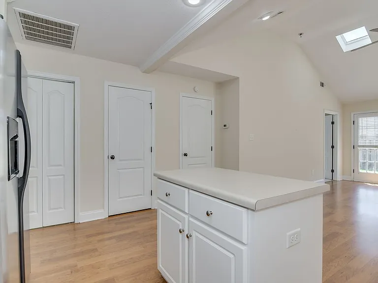 804 Bryan Cir — Photo 10